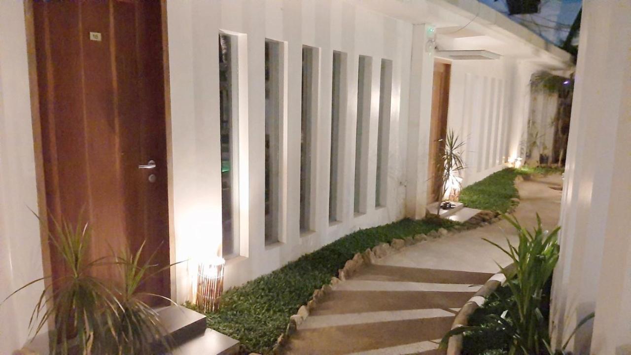 Urban Sands Hotel Iloilo Экстерьер фото
