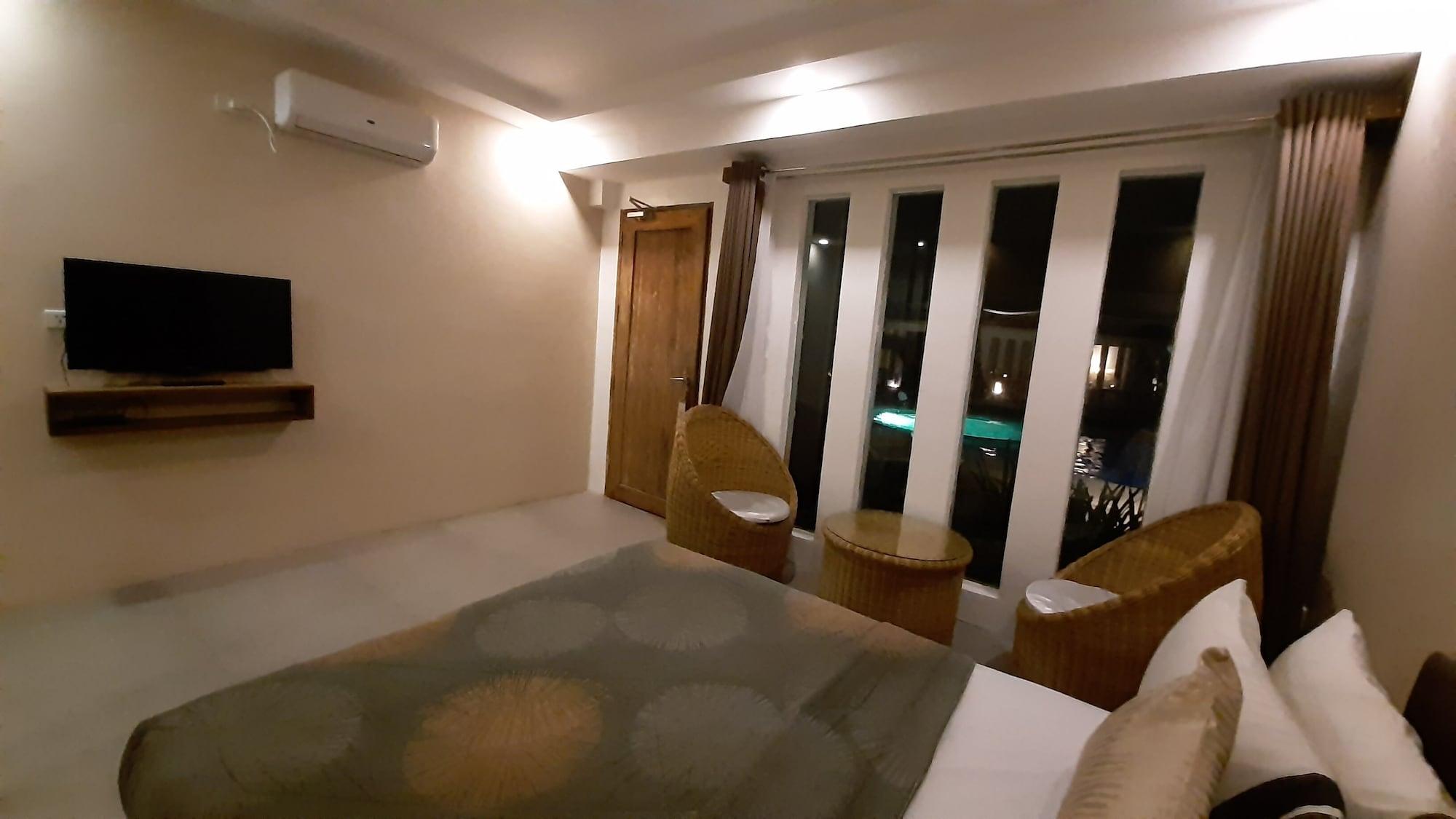 Urban Sands Hotel Iloilo Экстерьер фото
