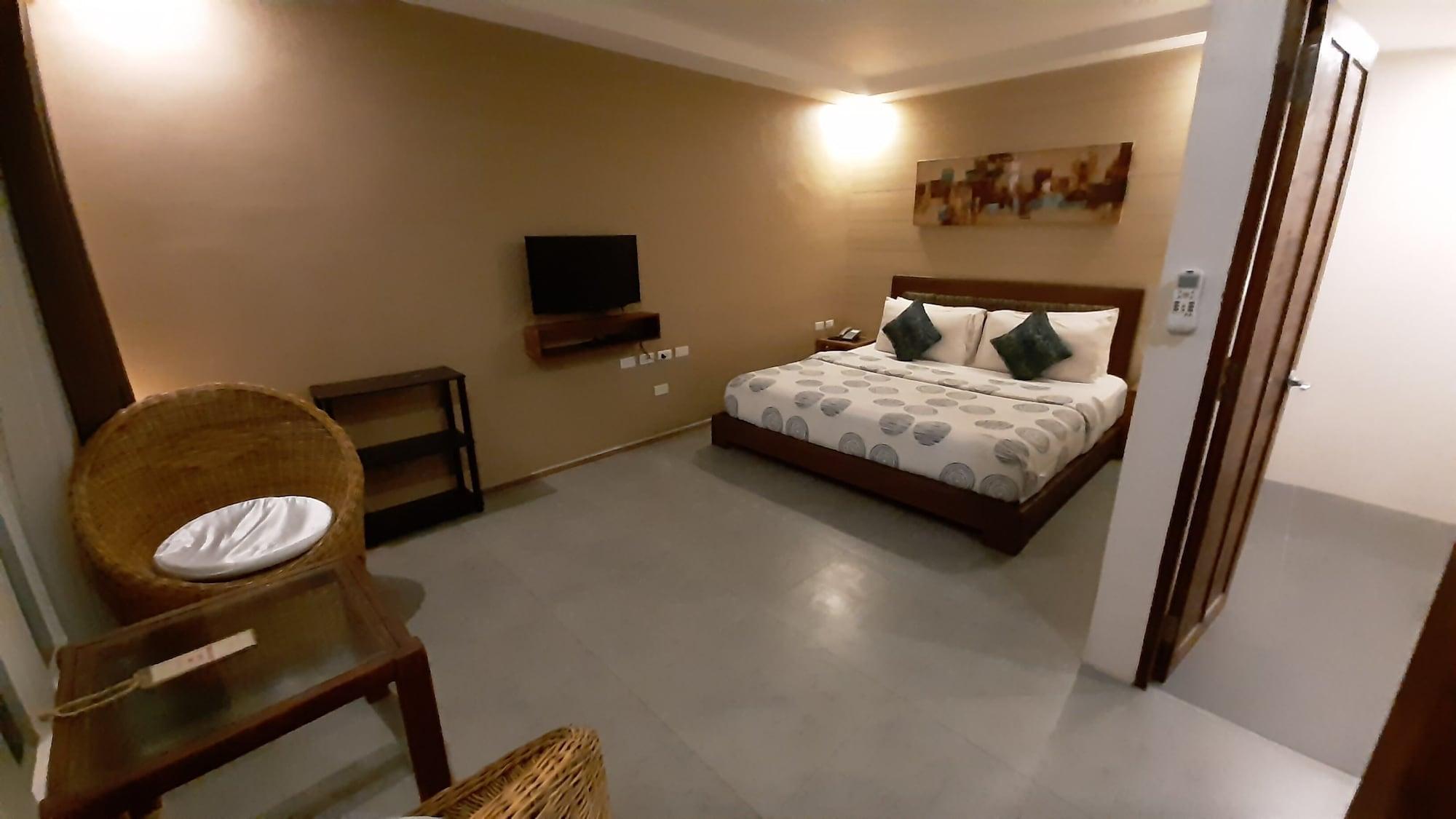 Urban Sands Hotel Iloilo Экстерьер фото