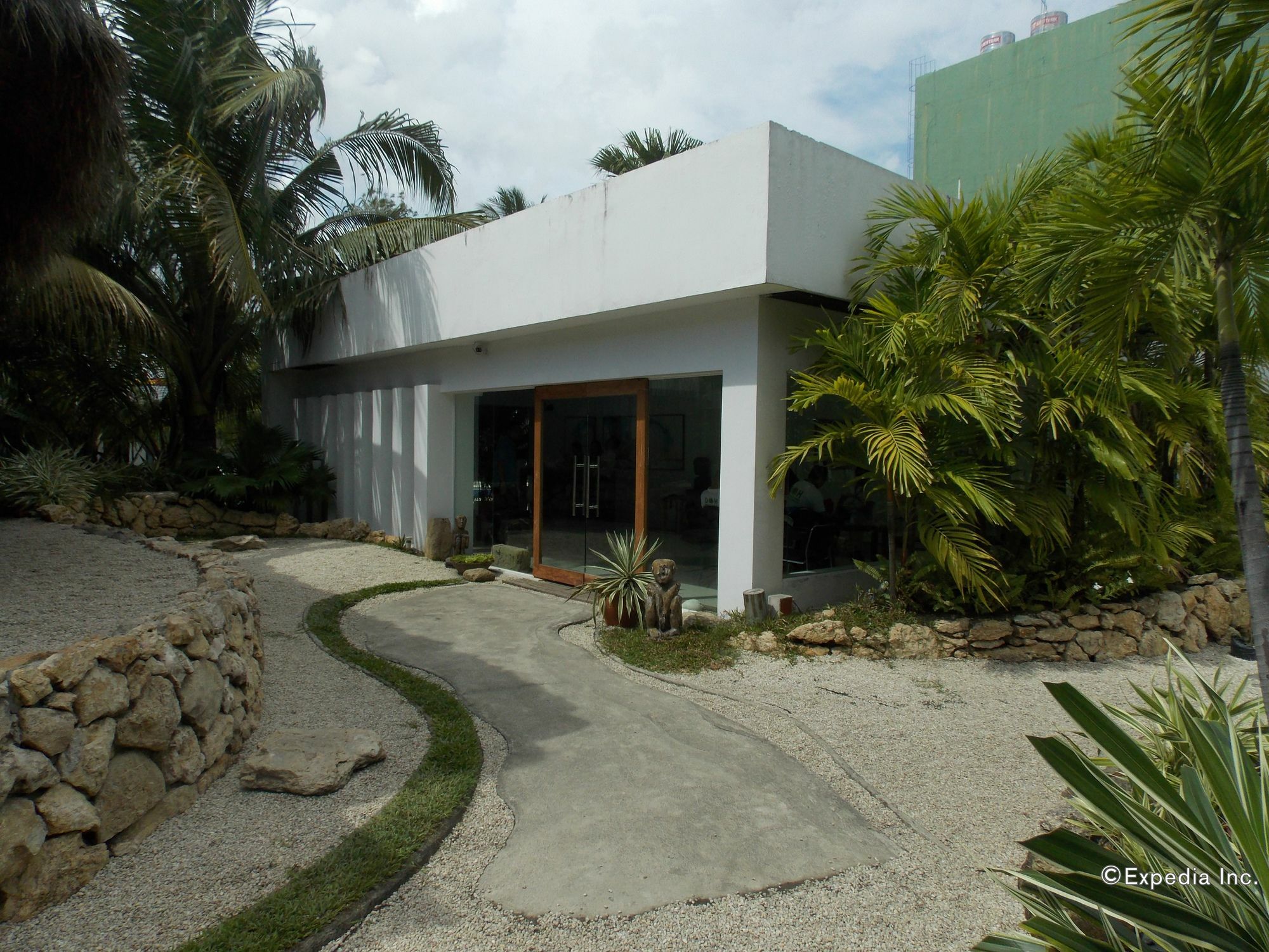 Urban Sands Hotel Iloilo Экстерьер фото